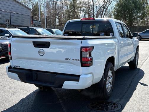 2022 Nissan Frontier SV