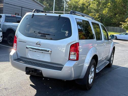 2012 Nissan Pathfinder SV