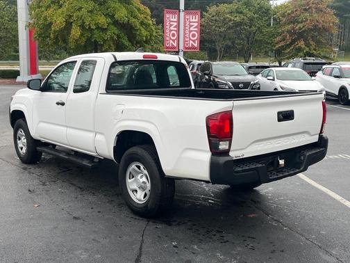 2018 Toyota Tacoma SR