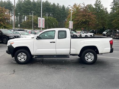 2018 Toyota Tacoma SR