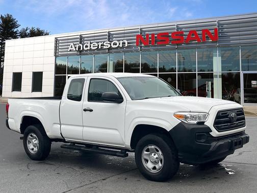 2018 Toyota Tacoma SR