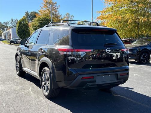 2025 Nissan Pathfinder SV 4WD