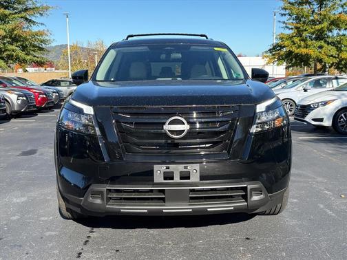 2025 Nissan Pathfinder SV 4WD
