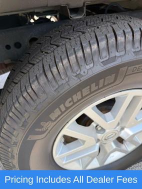 Glacier White 2019 Nissan Frontier SV