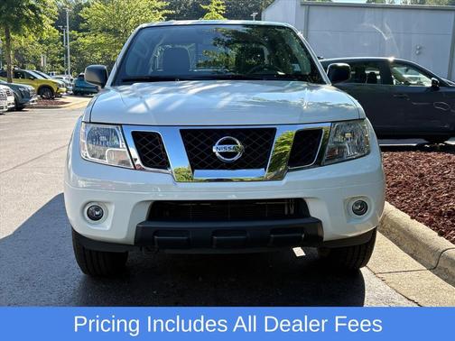 Glacier White 2019 Nissan Frontier SV