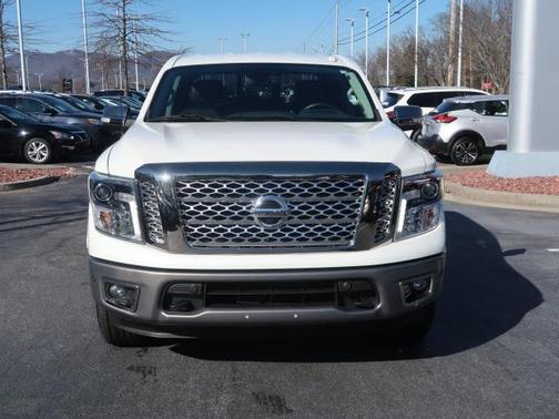 2017 Nissan Titan Platinum Reserve