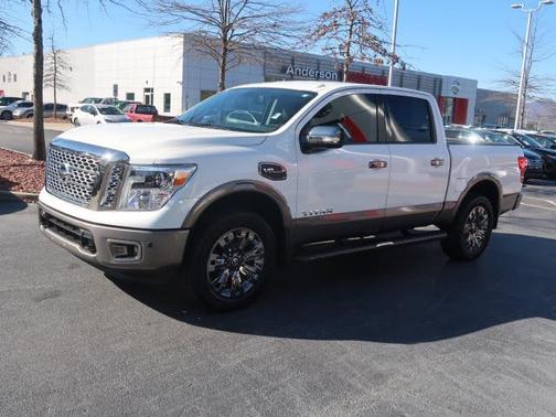 2017 Nissan Titan Platinum Reserve