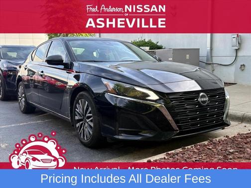 Super Black 2024 Nissan Altima 2.5 SV