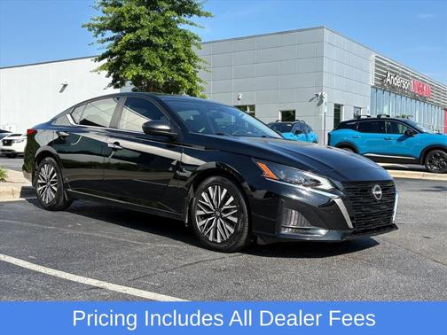Super Black 2024 Nissan Altima 2.5 SV