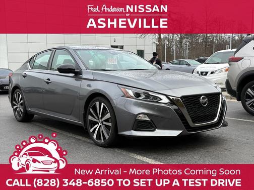 2021 Nissan Altima SR FWD