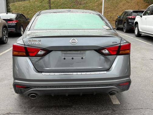 2021 Nissan Altima SR FWD