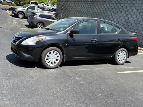 2016 Nissan Versa 1.6 S+