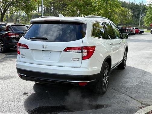 2021 Honda Pilot Touring 8-Passenger