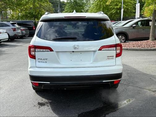 2021 Honda Pilot Touring 8-Passenger