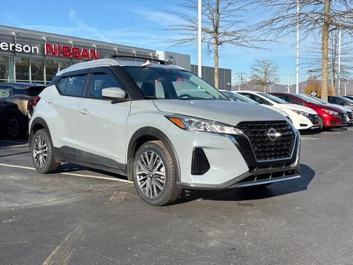 2022 Nissan Kicks SV