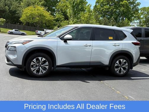 Brilliant Silver Metallic 2023 Nissan Rogue SV