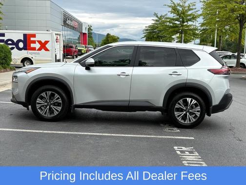 Brilliant Silver Metallic 2023 Nissan Rogue SV