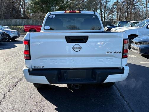 2022 Nissan Frontier SV