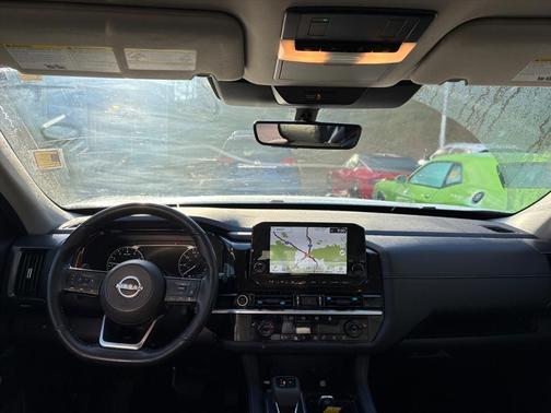 2024 Nissan Pathfinder SL 4WD