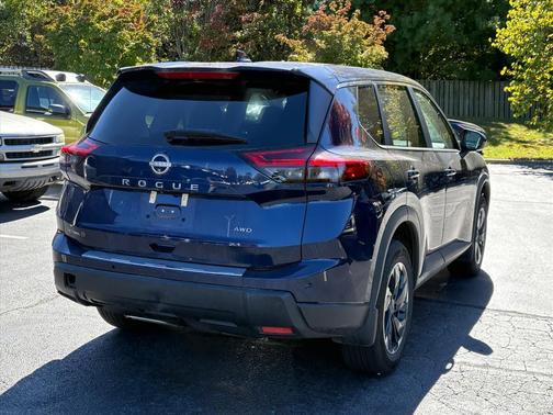 2025 Nissan Rogue SV