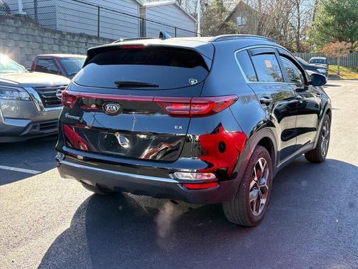 2022 Kia Sportage EX