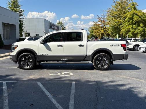 2023 Nissan Titan Platinum Reserve