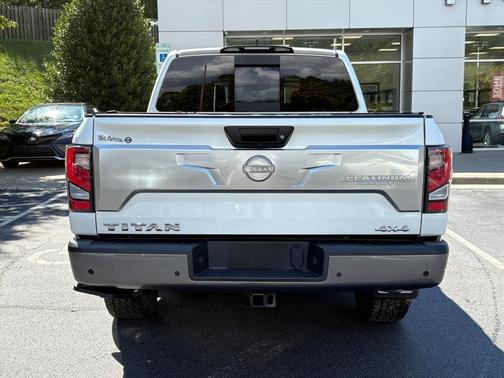 2023 Nissan Titan Platinum Reserve
