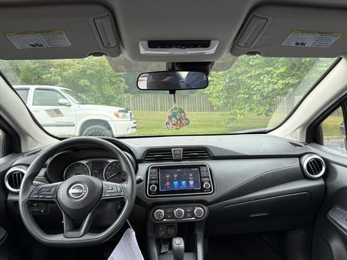 2024 Nissan Versa 1.6 S