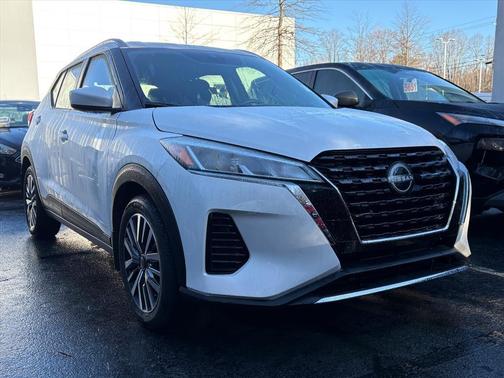 2022 Nissan Kicks SV