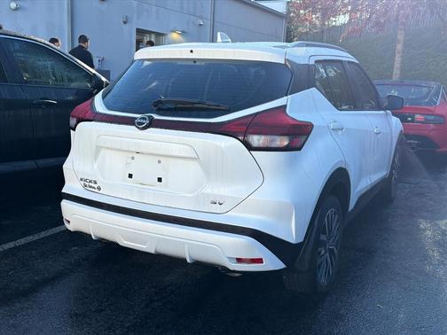 2022 Nissan Kicks SV