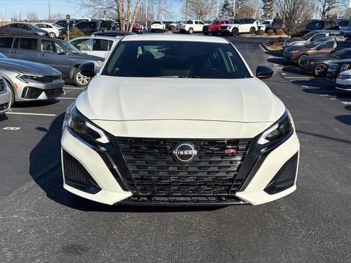 2024 Nissan Altima SR Intelligent AWD