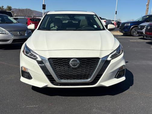 2022 Nissan Altima 2.5 SL