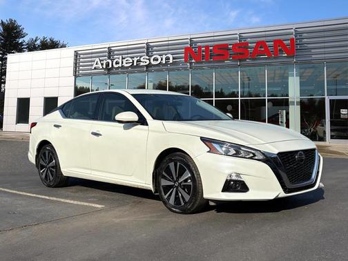 2022 Nissan Altima 2.5 SL