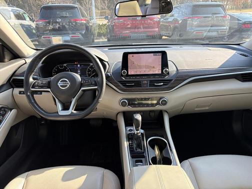 2022 Nissan Altima 2.5 SL