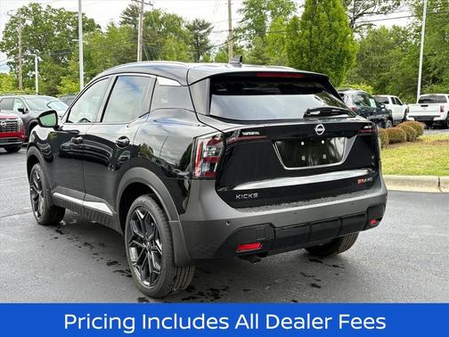 Super Black 2026 Nissan Kicks SR