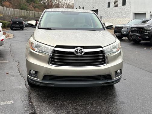 2016 Toyota Highlander LE Plus