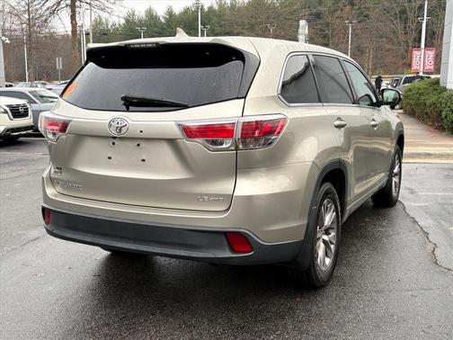 2016 Toyota Highlander LE Plus