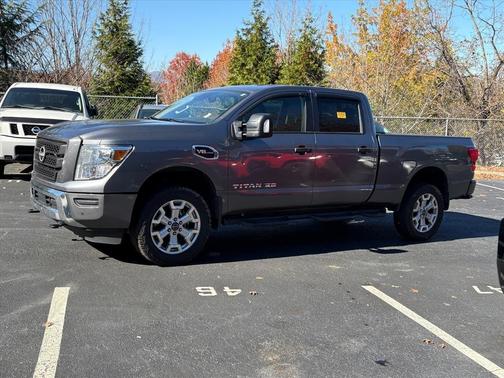 2024 Nissan Titan XD SV
