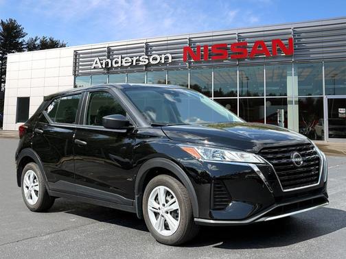 2024 Nissan Kicks S