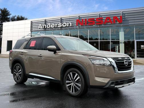2024 Nissan Pathfinder Platinum 4WD