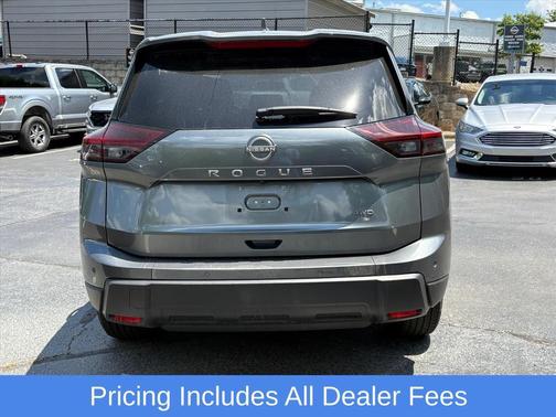 Gun Metallic 2025 Nissan Rogue SV