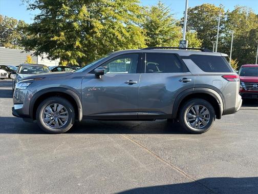 2025 Nissan Pathfinder SV 4WD