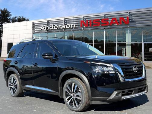 2025 Nissan Pathfinder Platinum 4WD