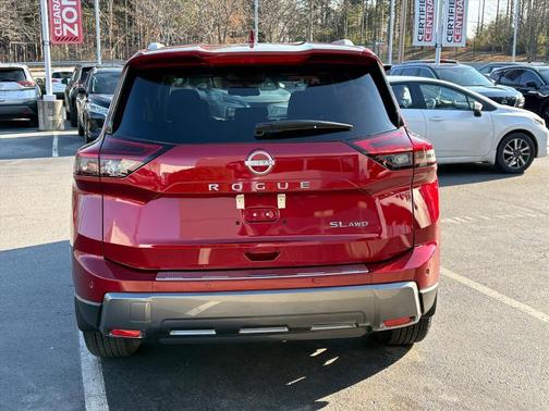 2025 Nissan Rogue SL