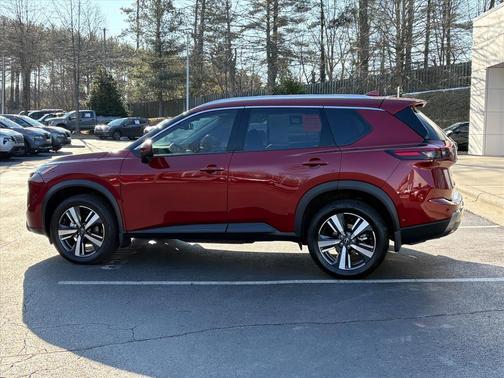 2025 Nissan Rogue SL