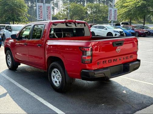 2022 Nissan Frontier S