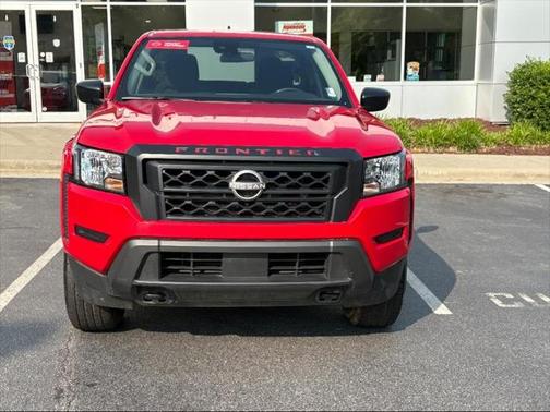 2022 Nissan Frontier S