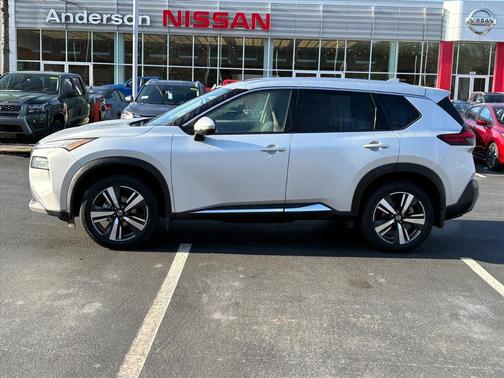 2021 Nissan Rogue SL