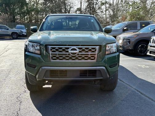 2022 Nissan Frontier SV