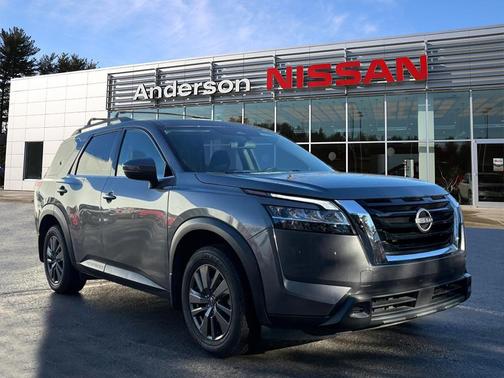 2022 Nissan Pathfinder SV 4WD